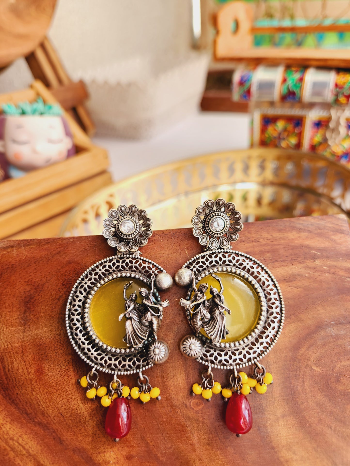 Moh radha krishna danglers