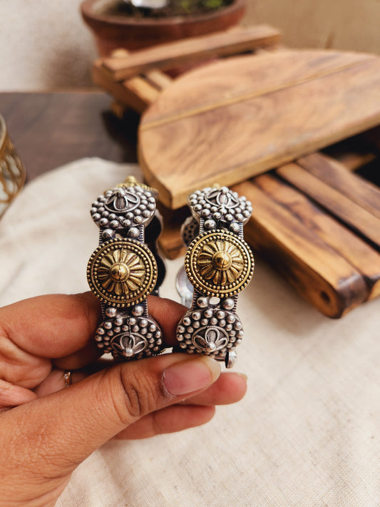 Rupali Large size Dual tone gumbaj kada