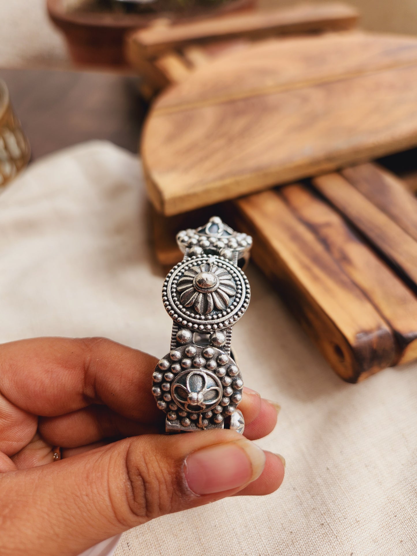 Roshni Large size Antique silver gumbaj kada