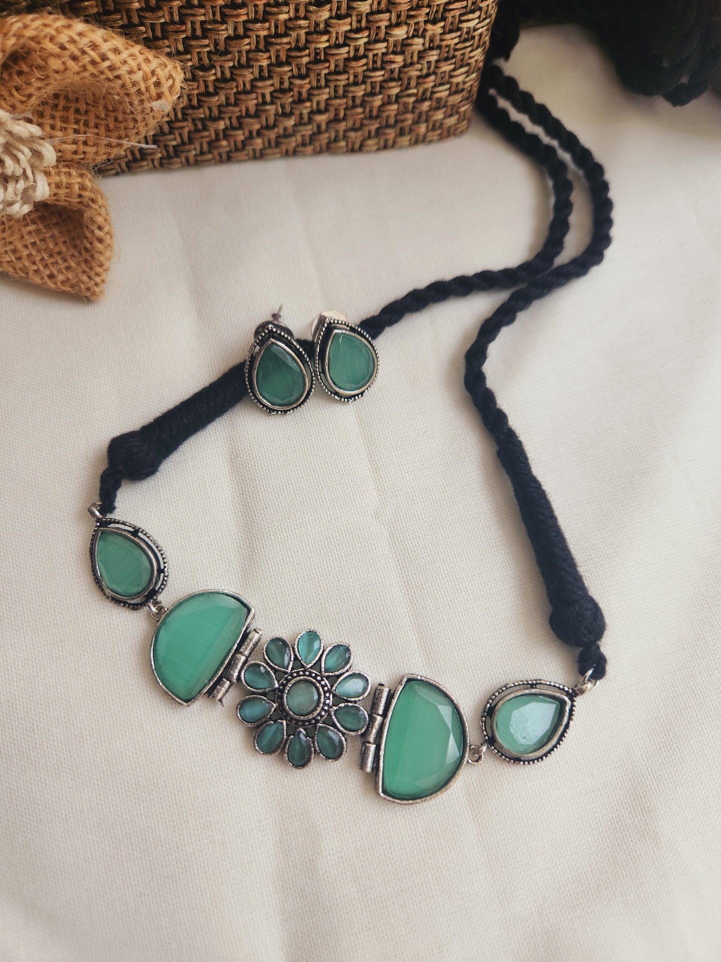 Moh stone choker