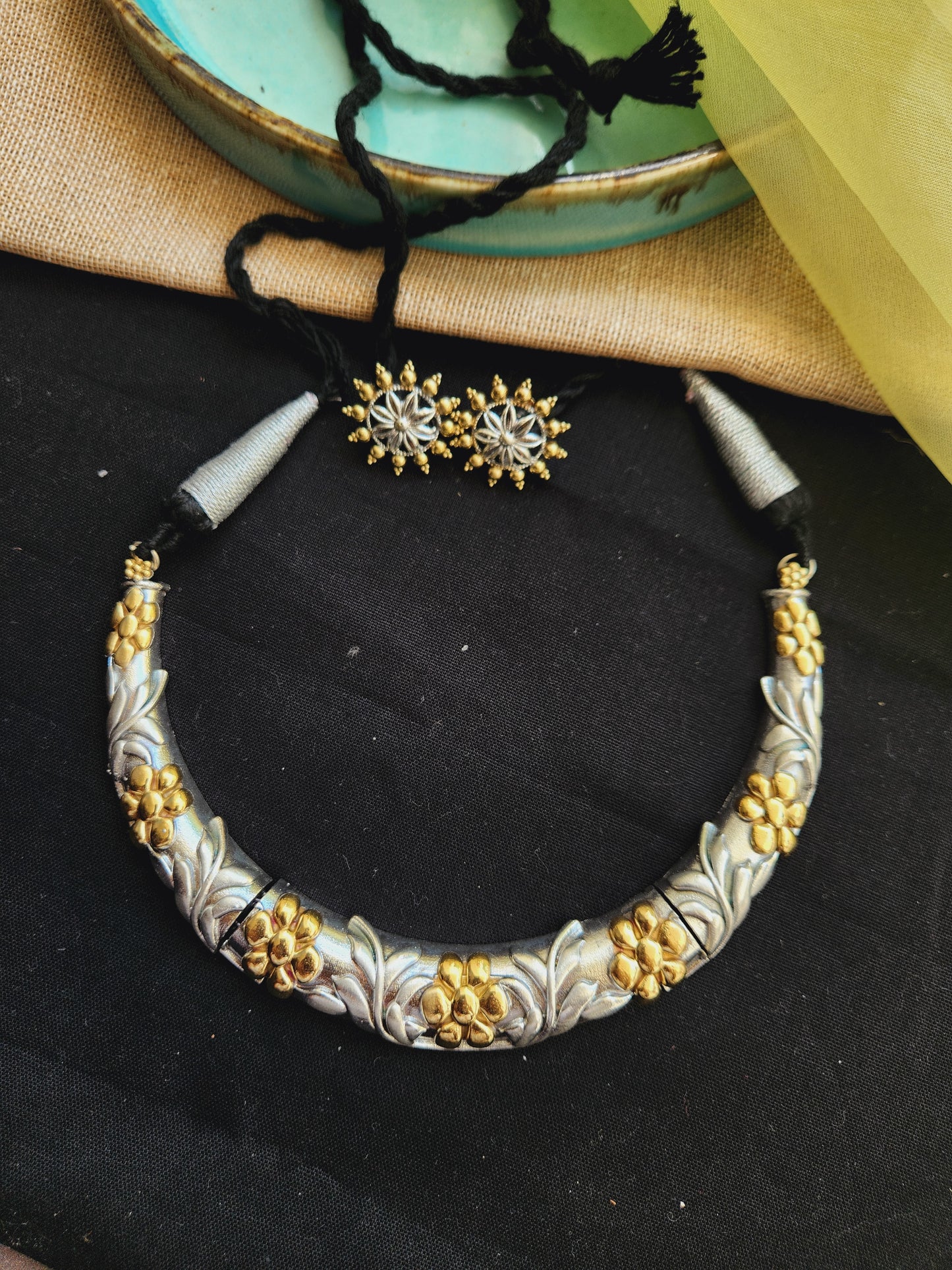 Fusion dual tone hasli choker