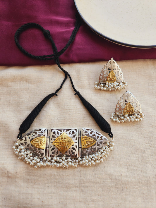 Jahan Fusion pearl choker