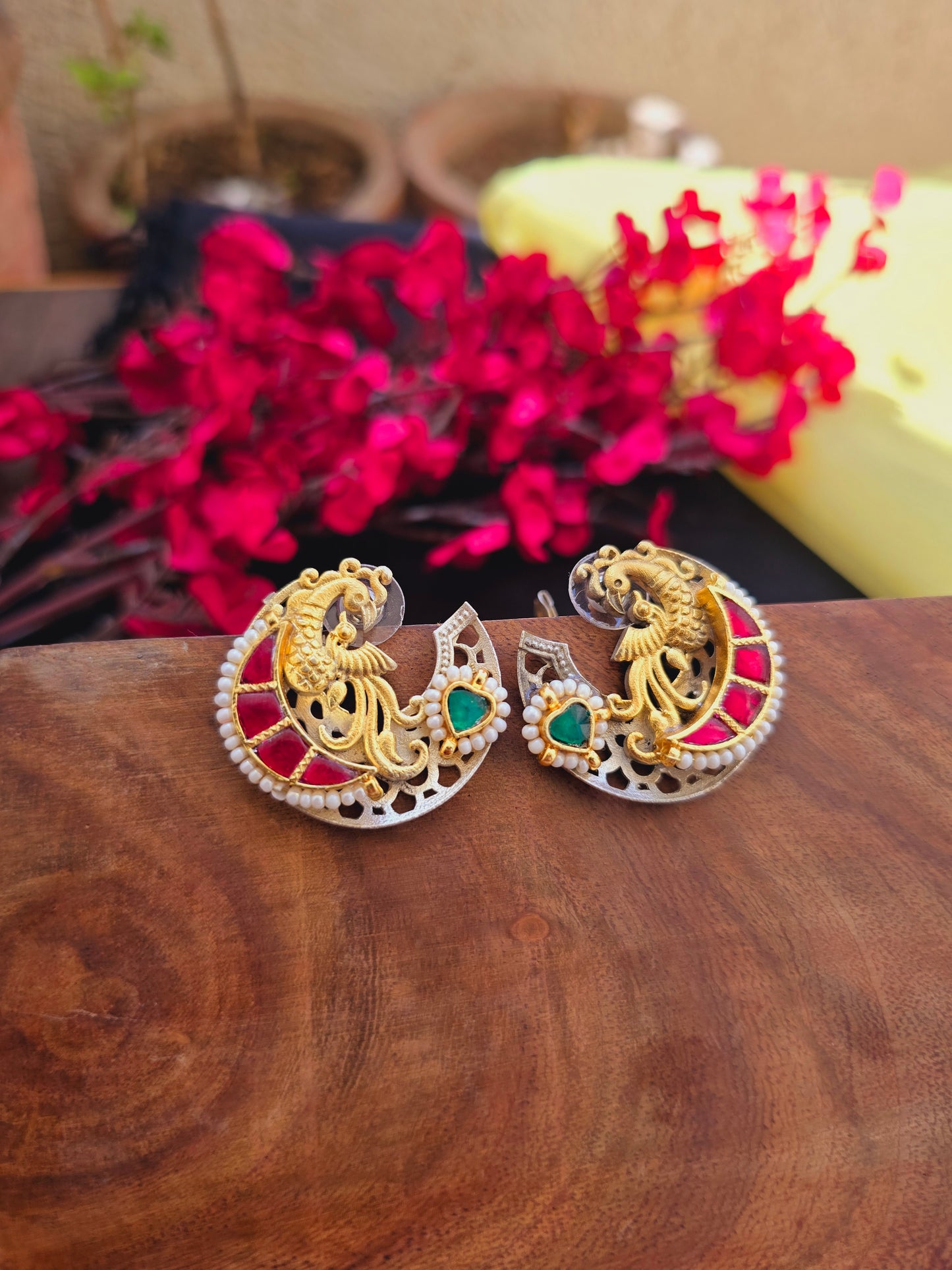 Pachi kundan studs