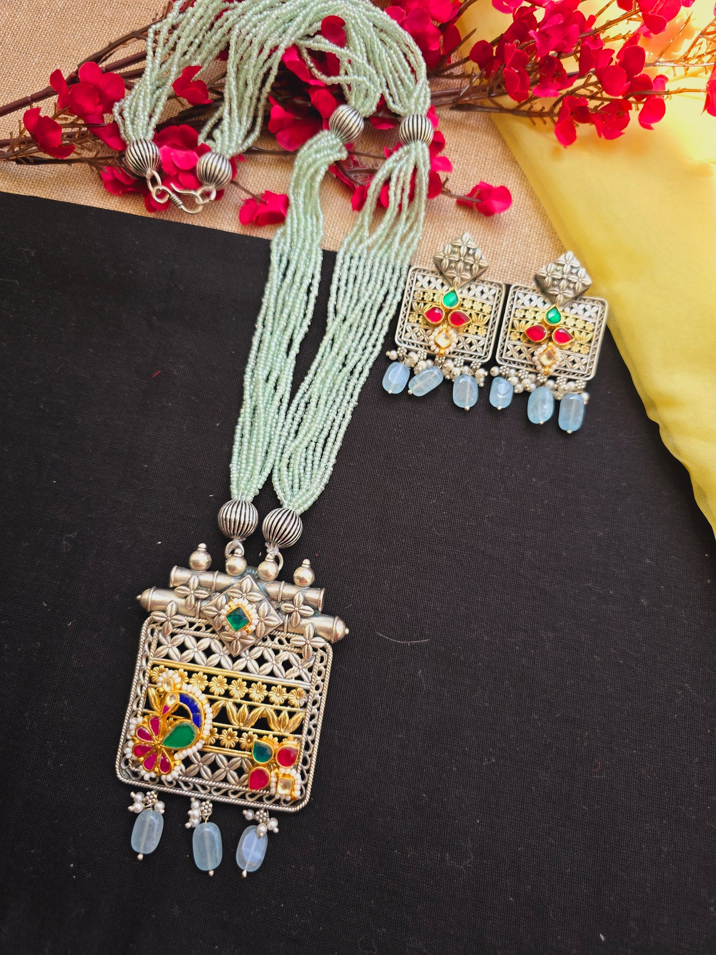 Pachi kundan necklace