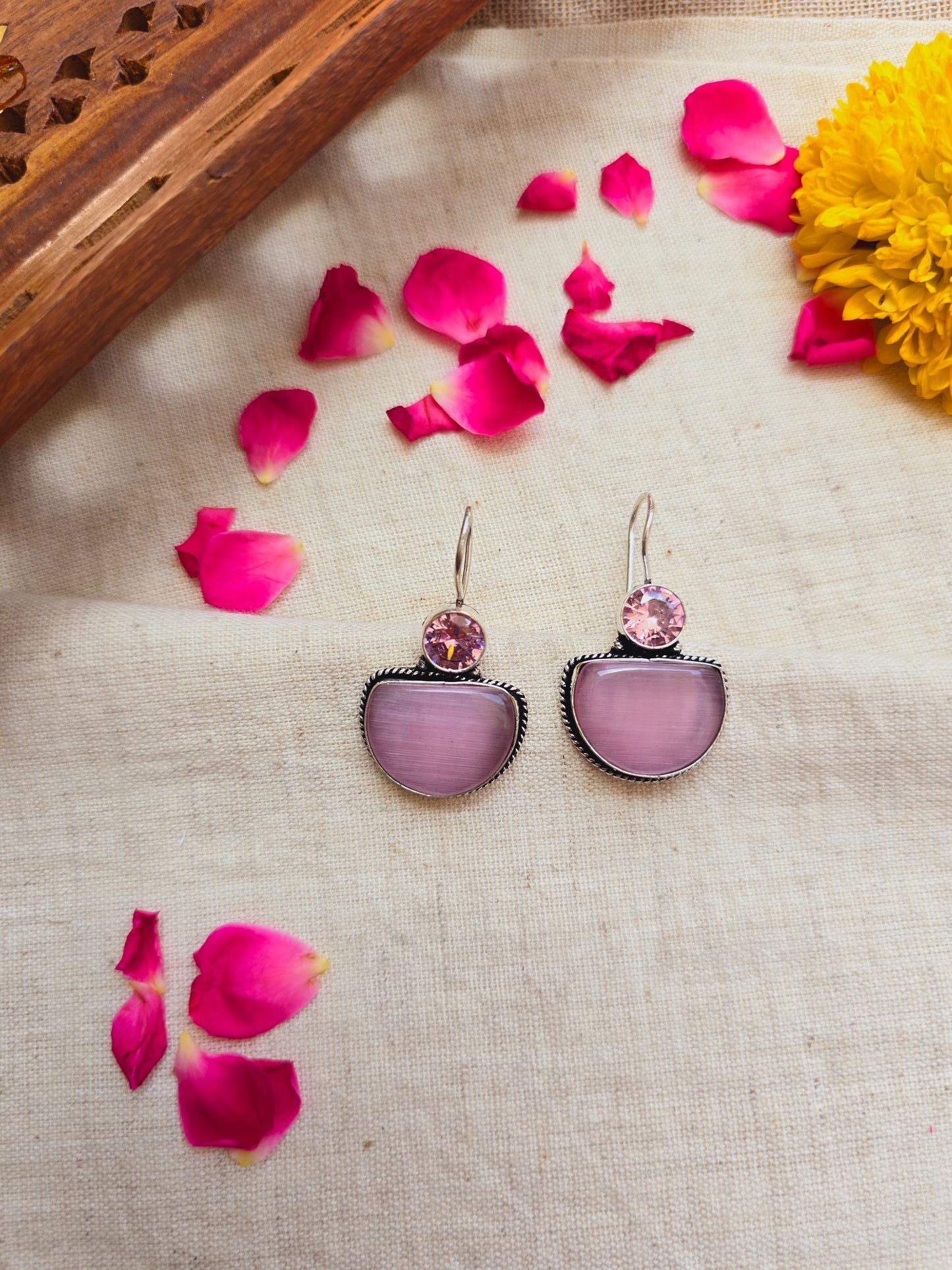 Moh hooks summer collection