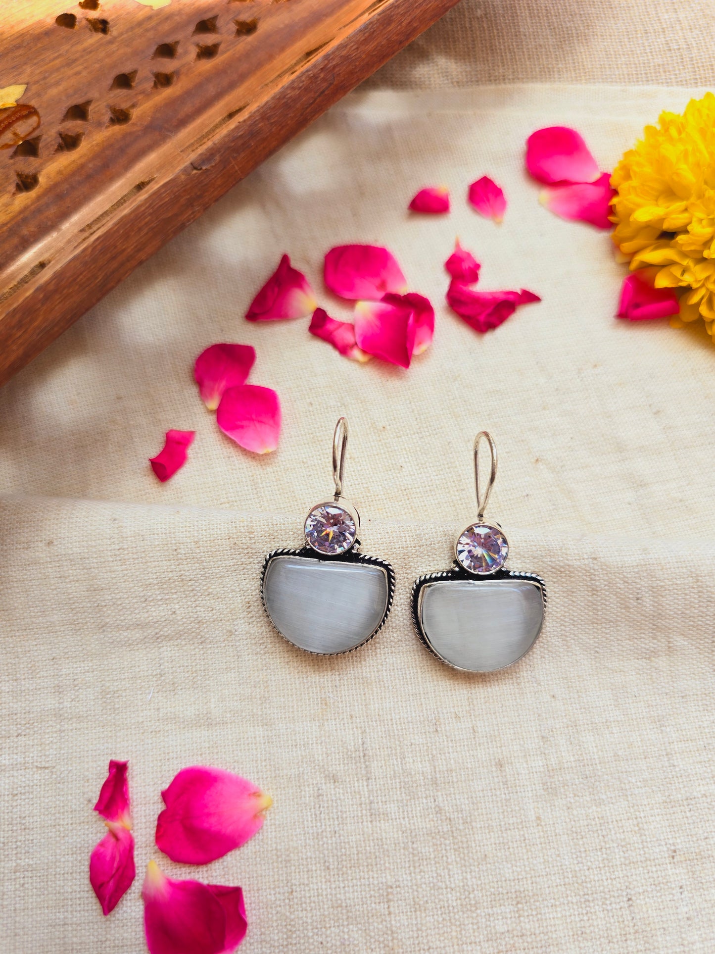 Moh hooks summer collection