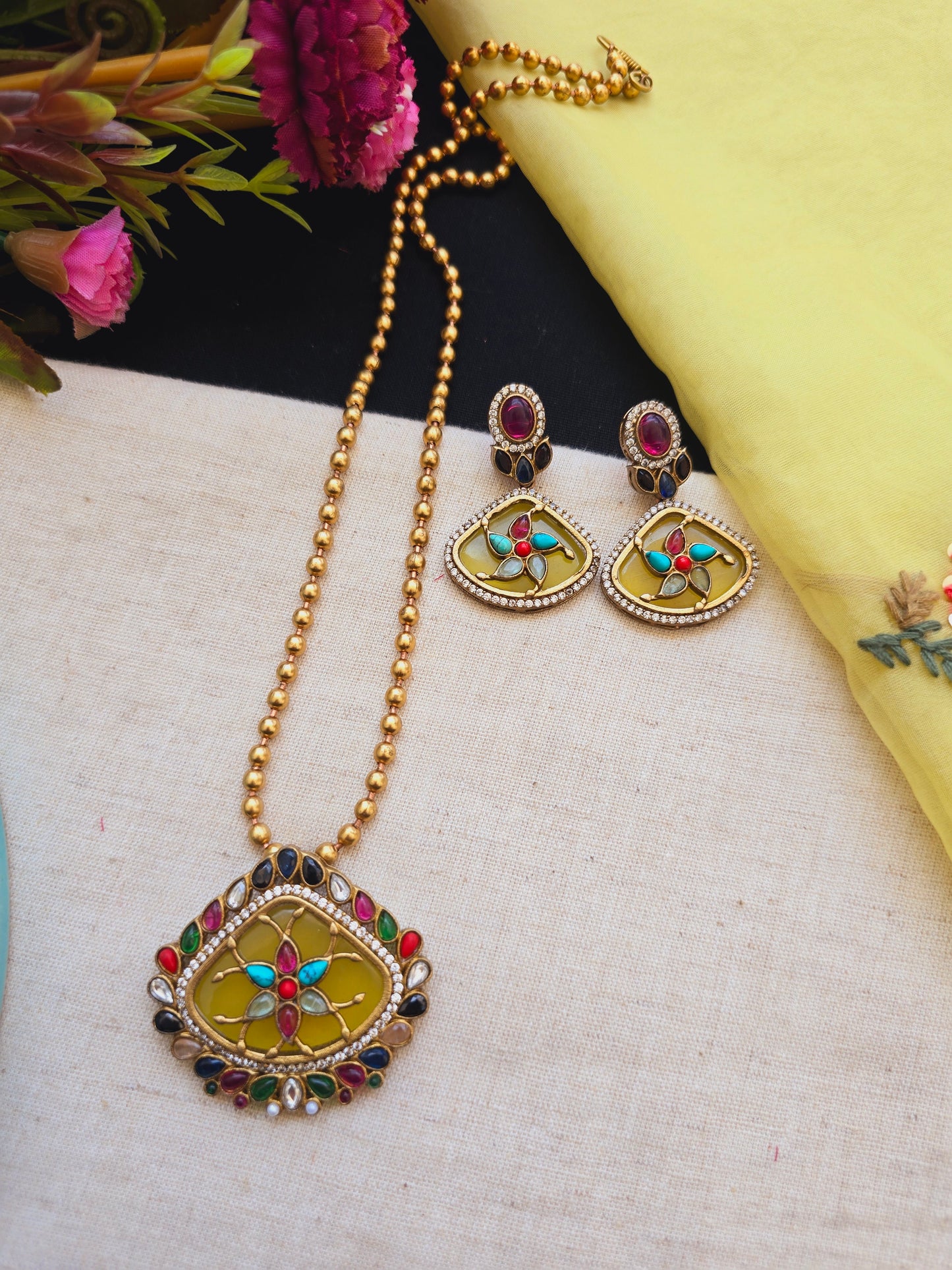 Romania gold necklace