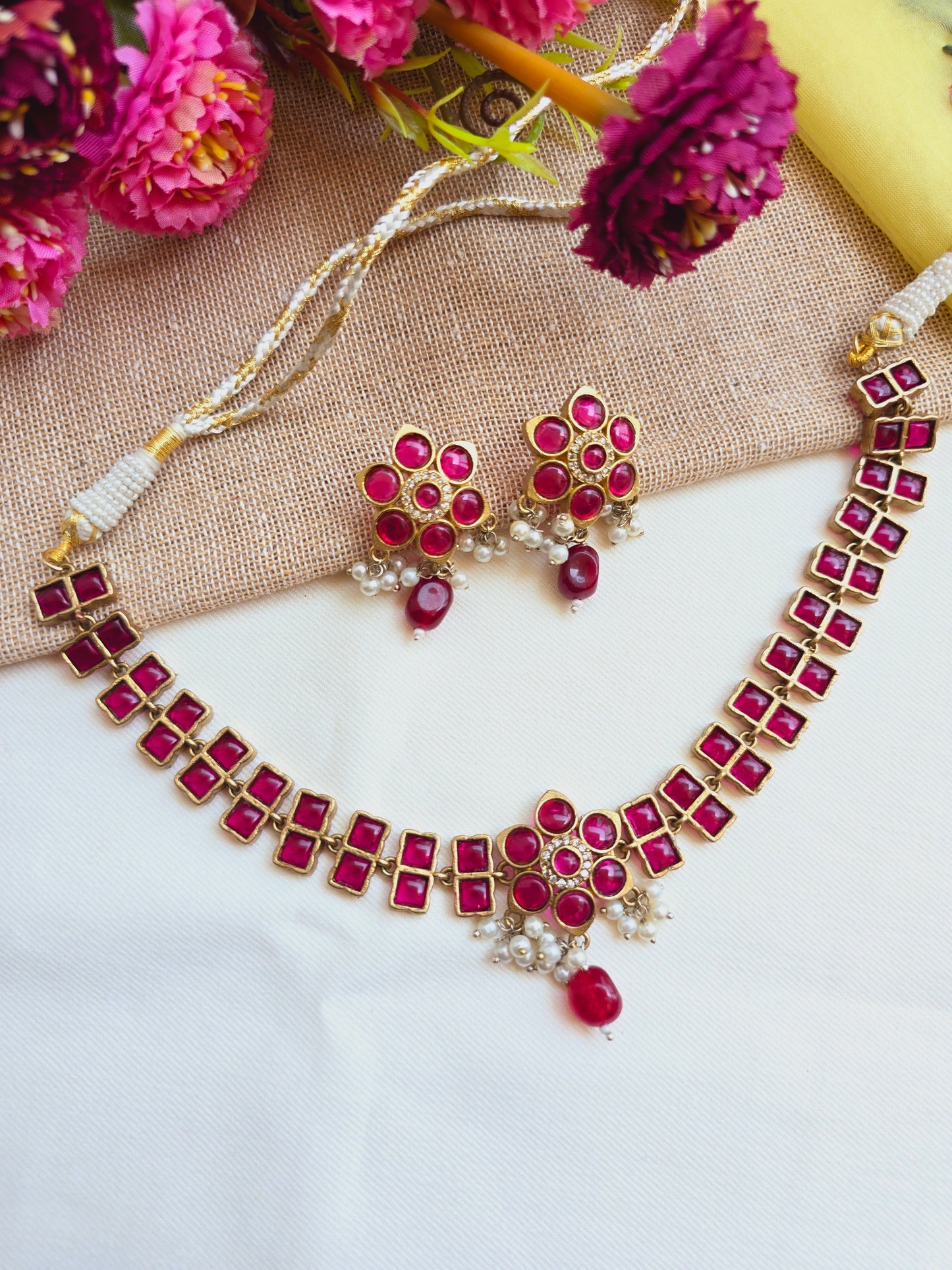 Pankhudee the choker