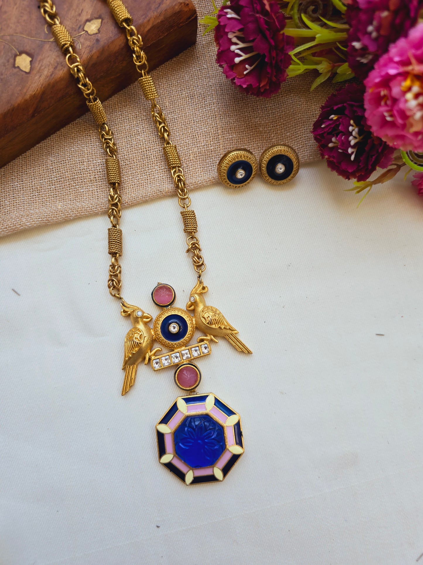 Bird rajwadi casual necklace
