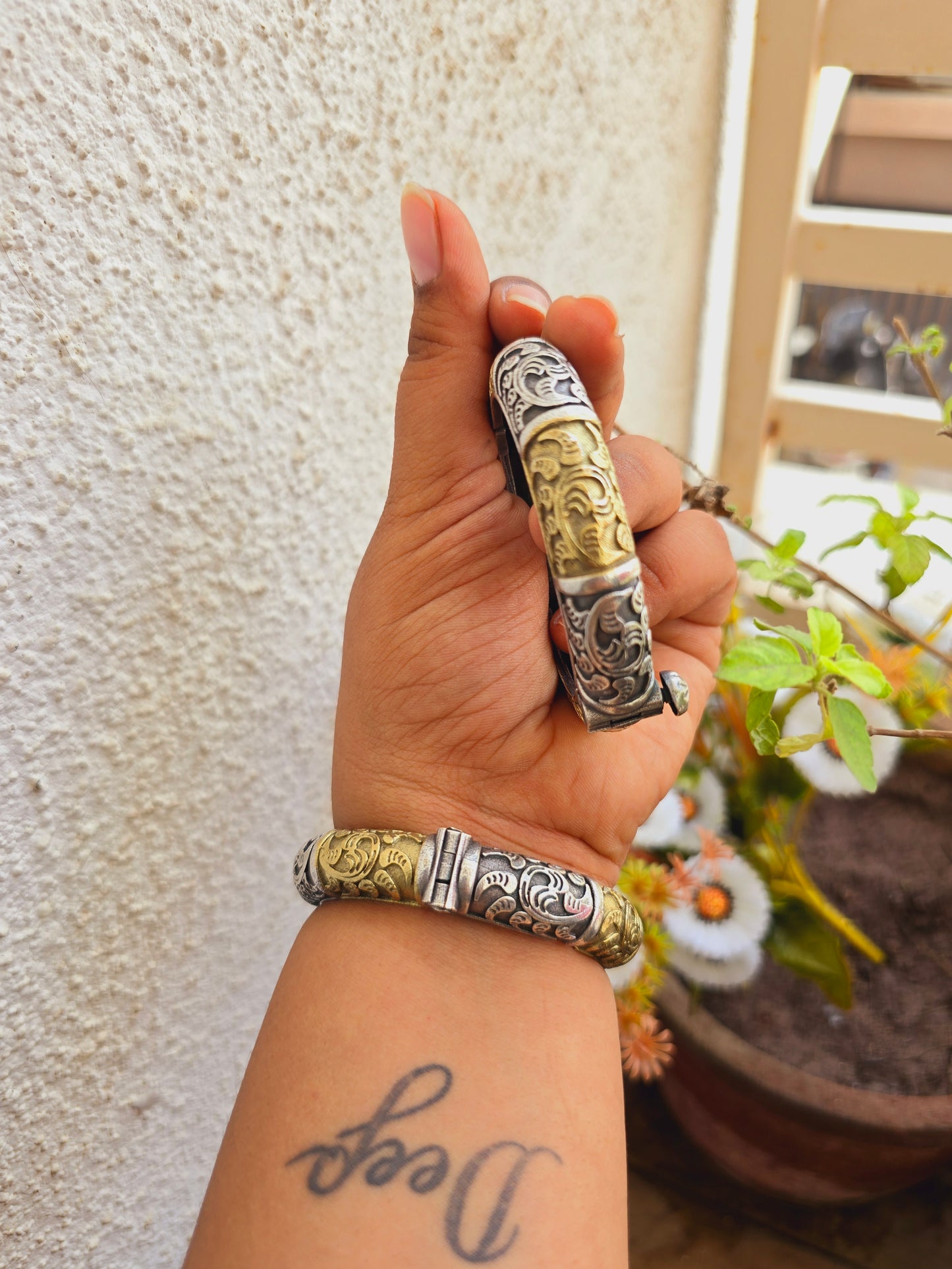 Large size Round dual tone kada