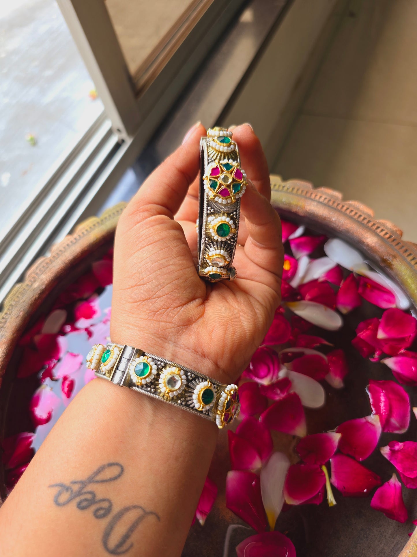 Adiva Large size Pachi kundan round kada