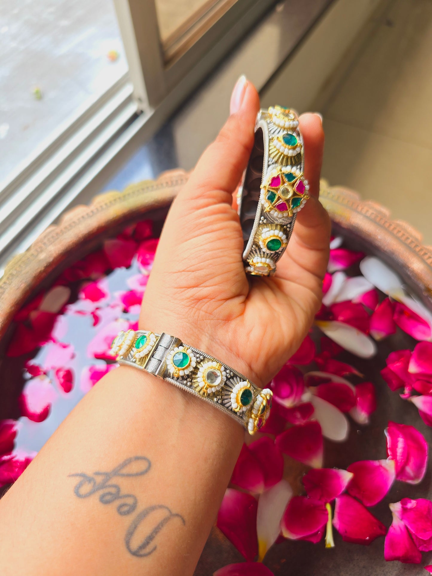 Adiva Large size Pachi kundan round kada