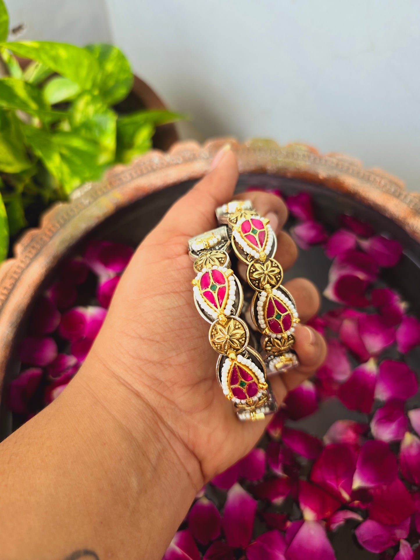 Rose Petal kundan kada