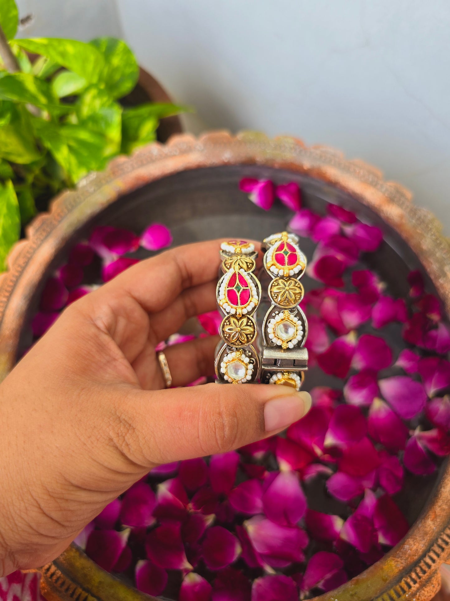Rose Petal kundan kada