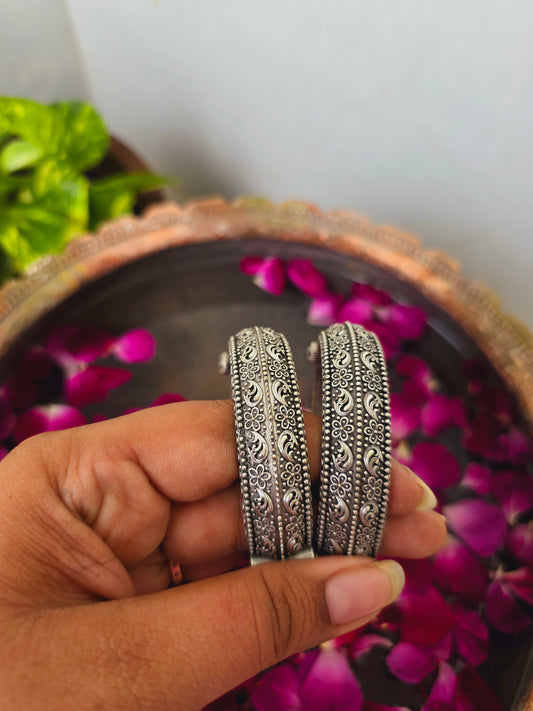 Large size Silver kada