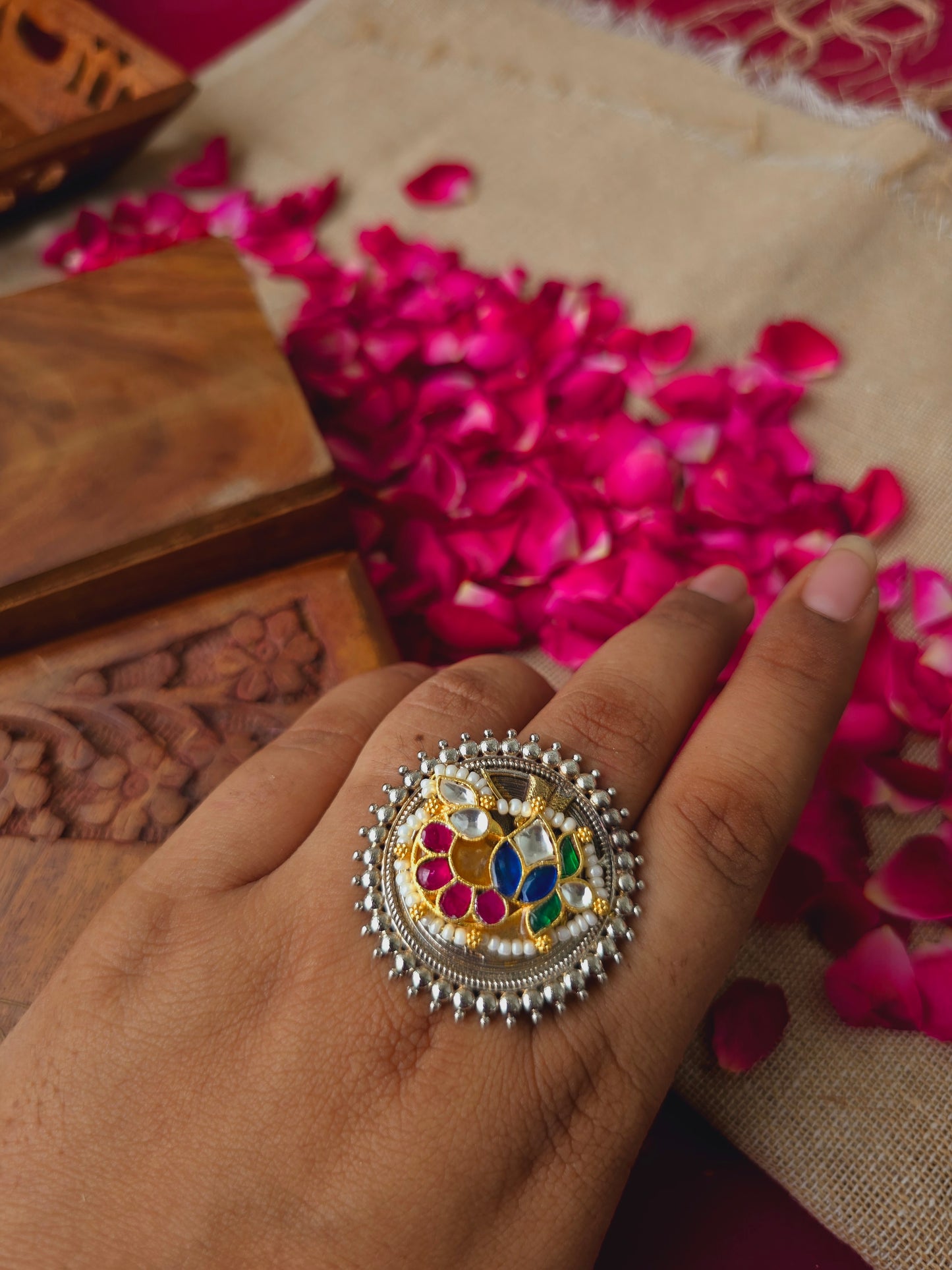 Ira Pachi kundan ring