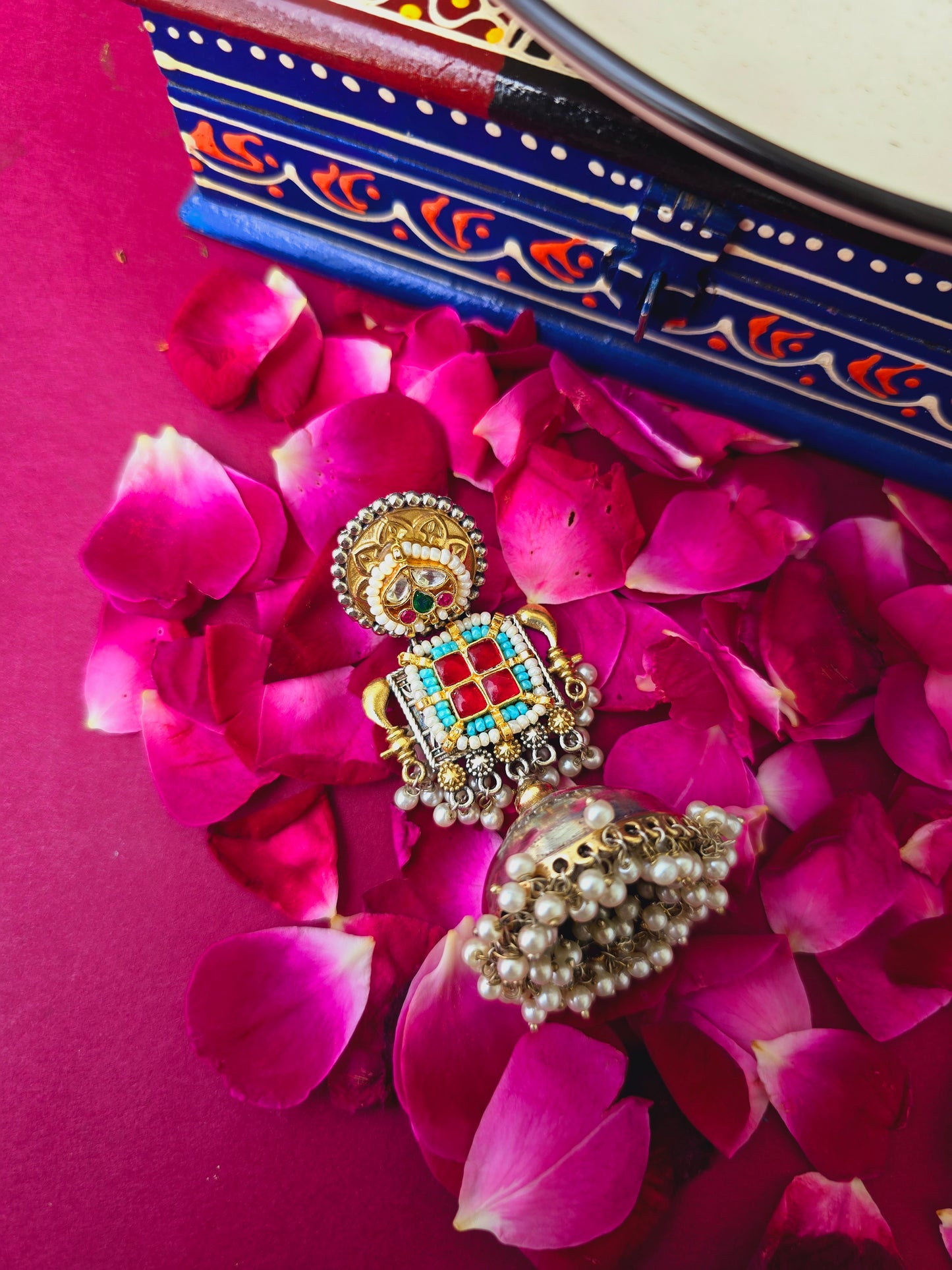 Pragna Pachi kundan jhumka