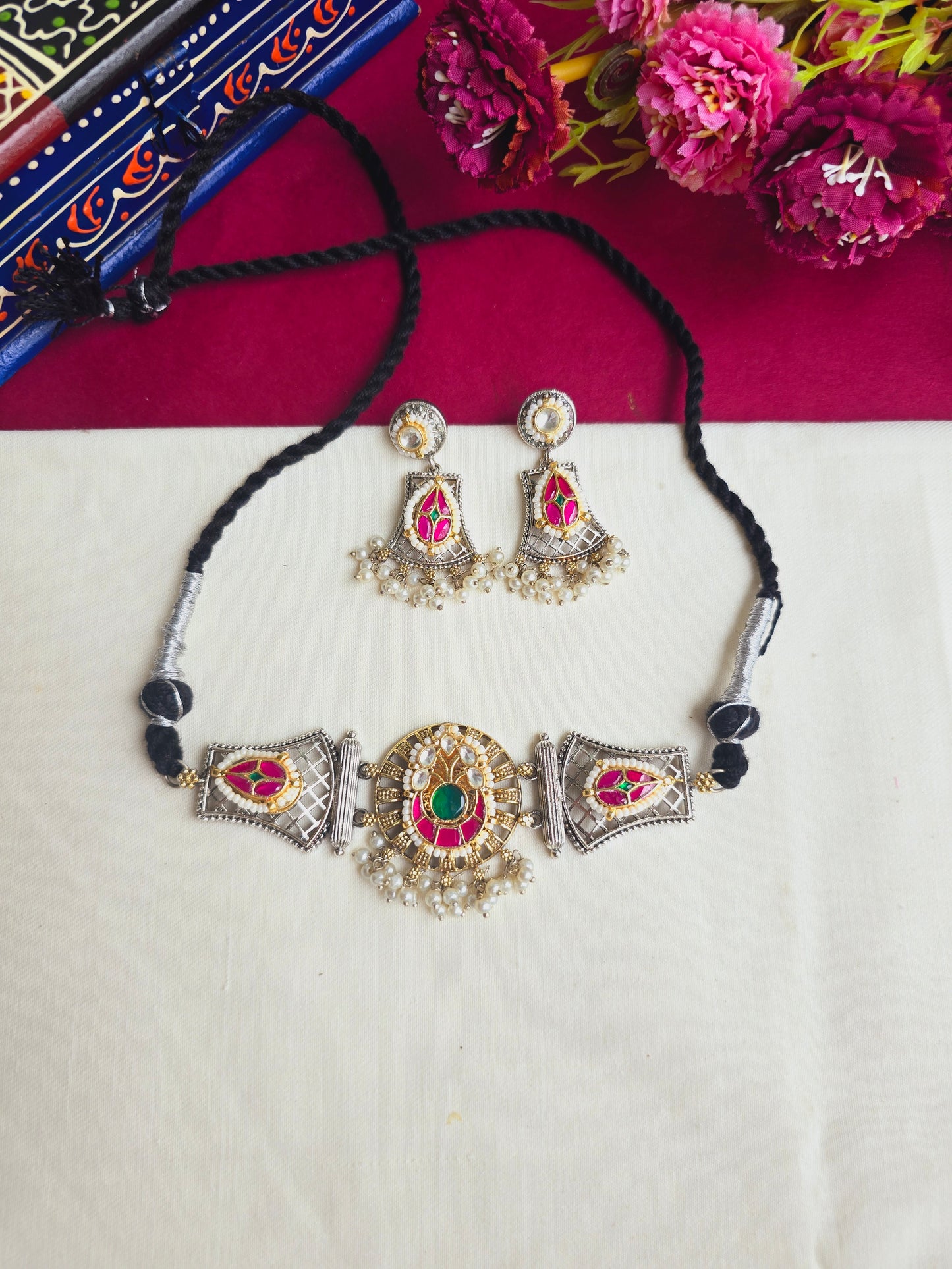 Nandini Pachi kundan choker