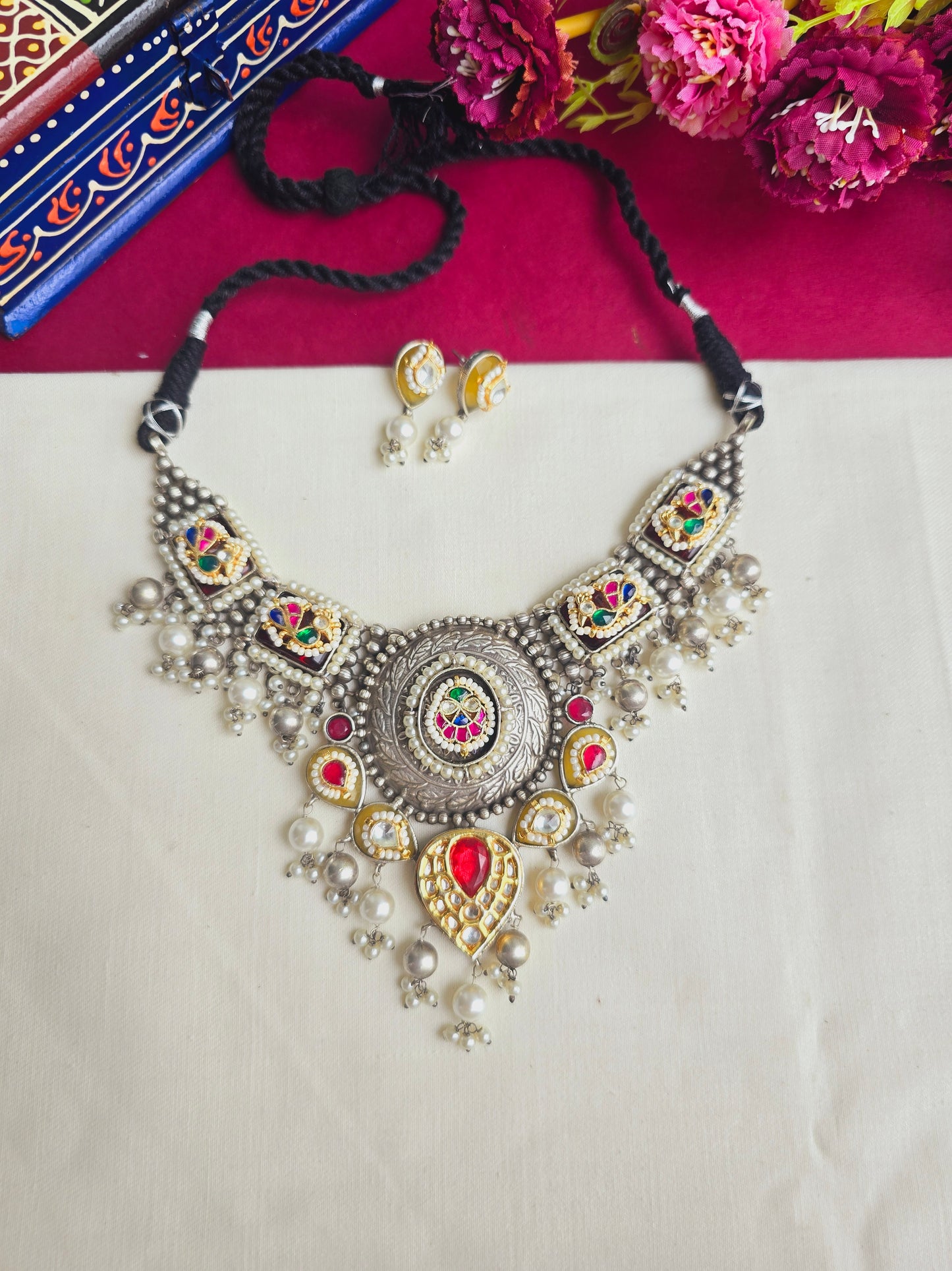 Pachi kundan choker