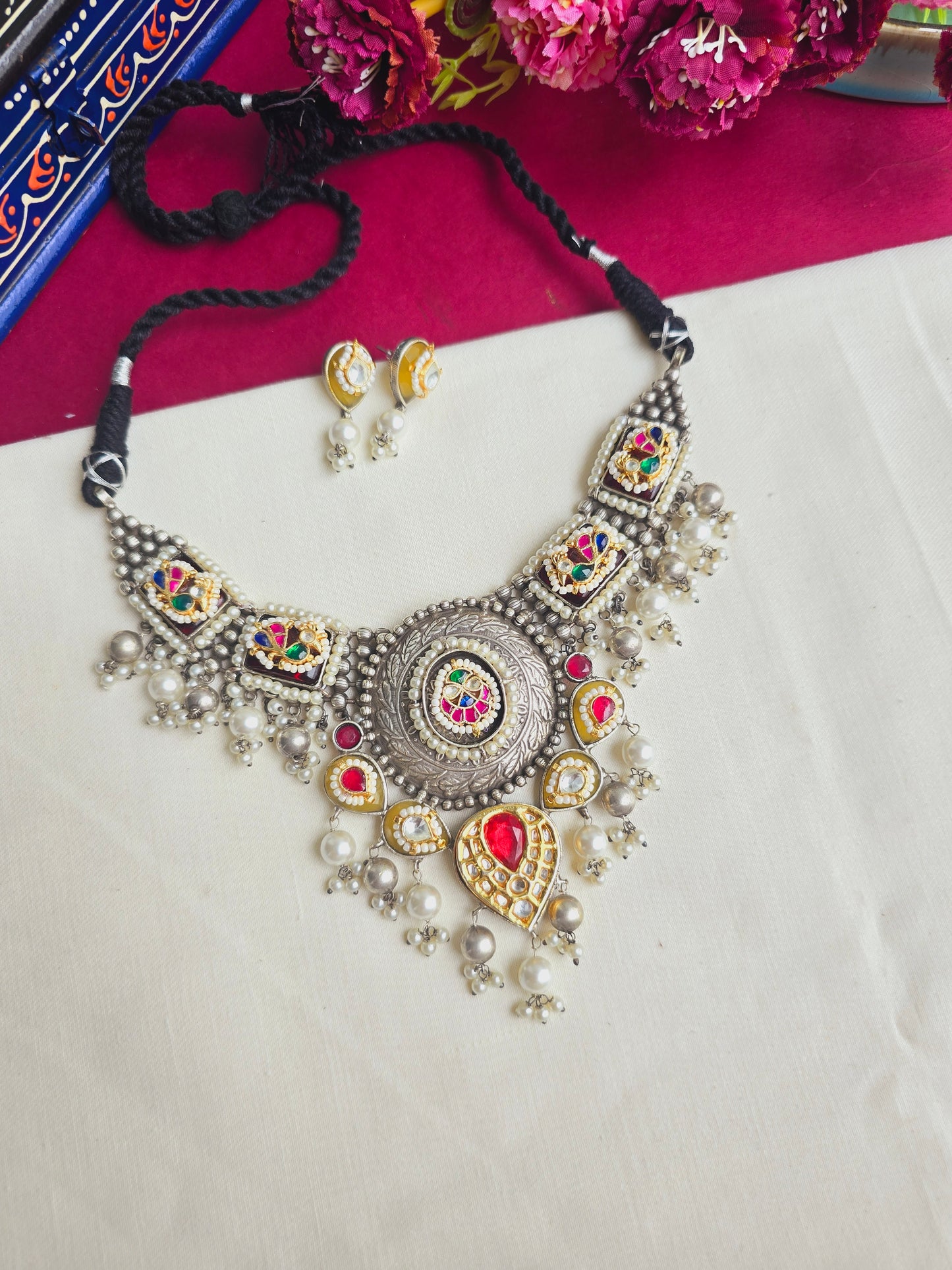 Pachi kundan choker