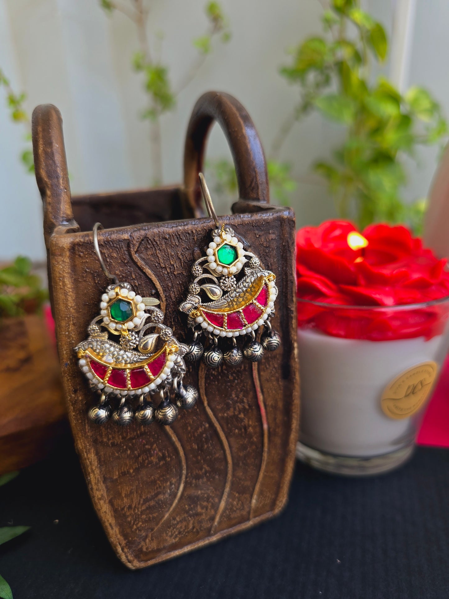 Naisargi Pachi kundan hooks