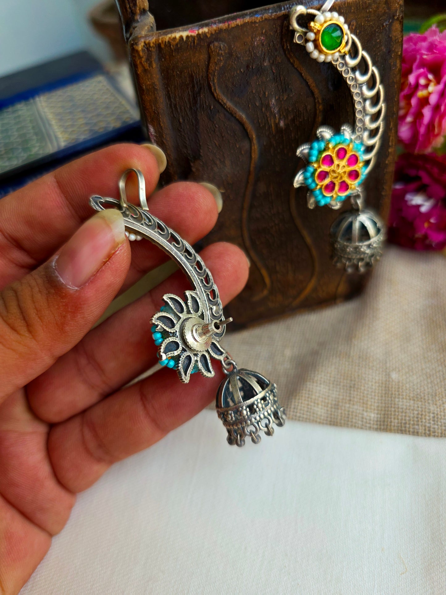 Silver flower kundan earcuffs