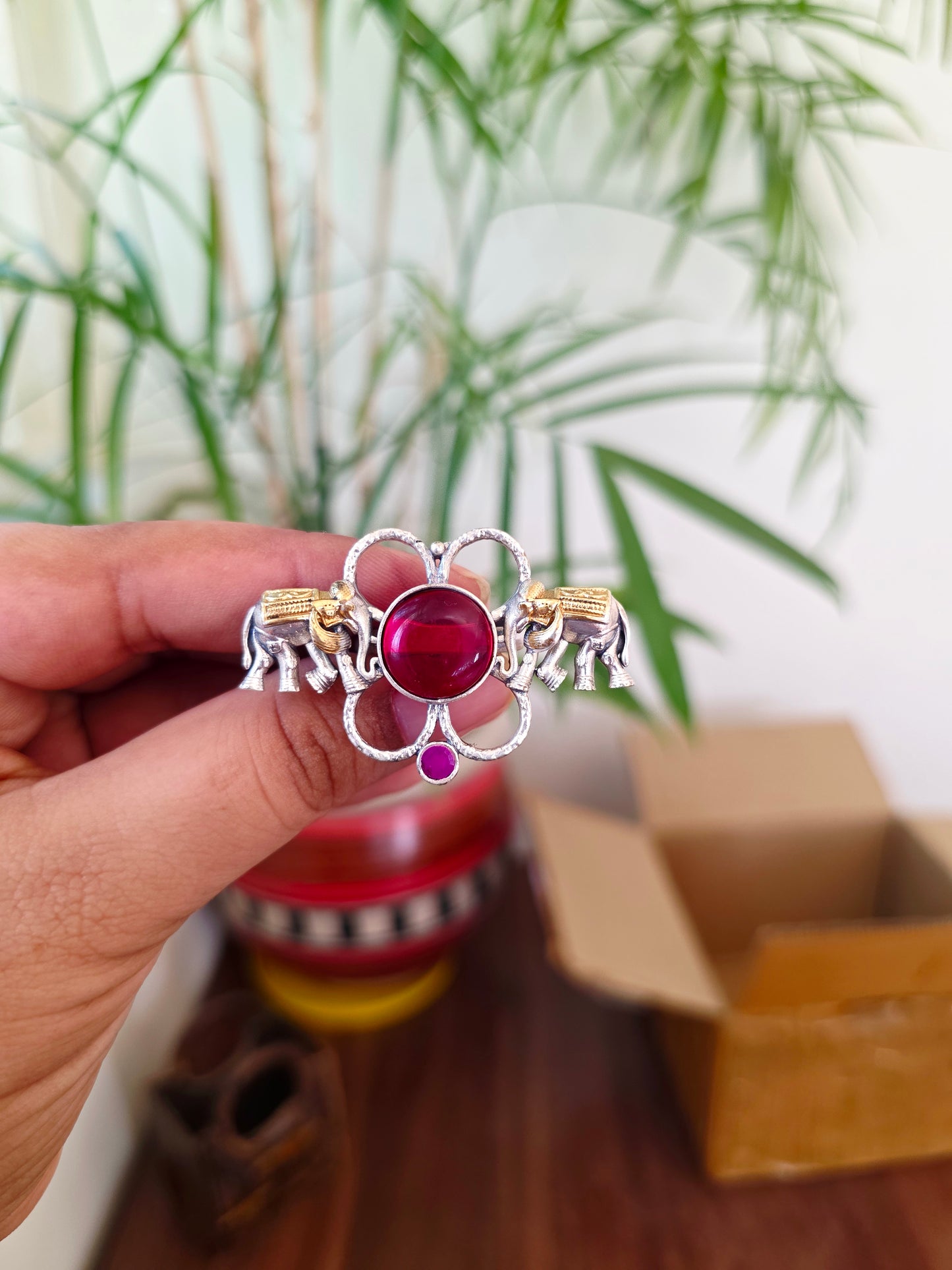 Dual tone elephant ring