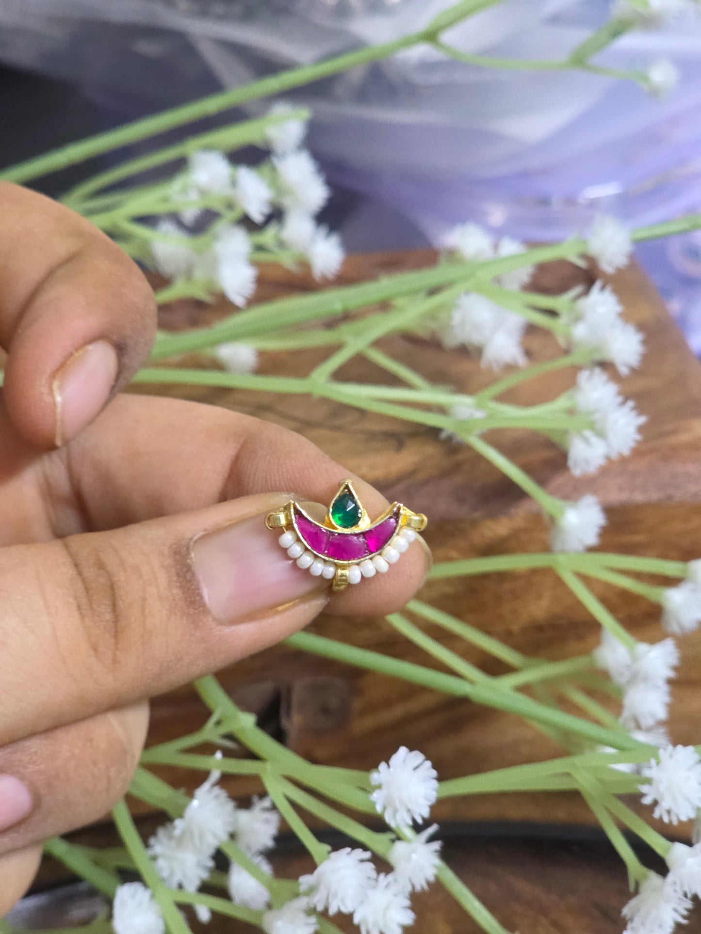 Half moon kundan nath