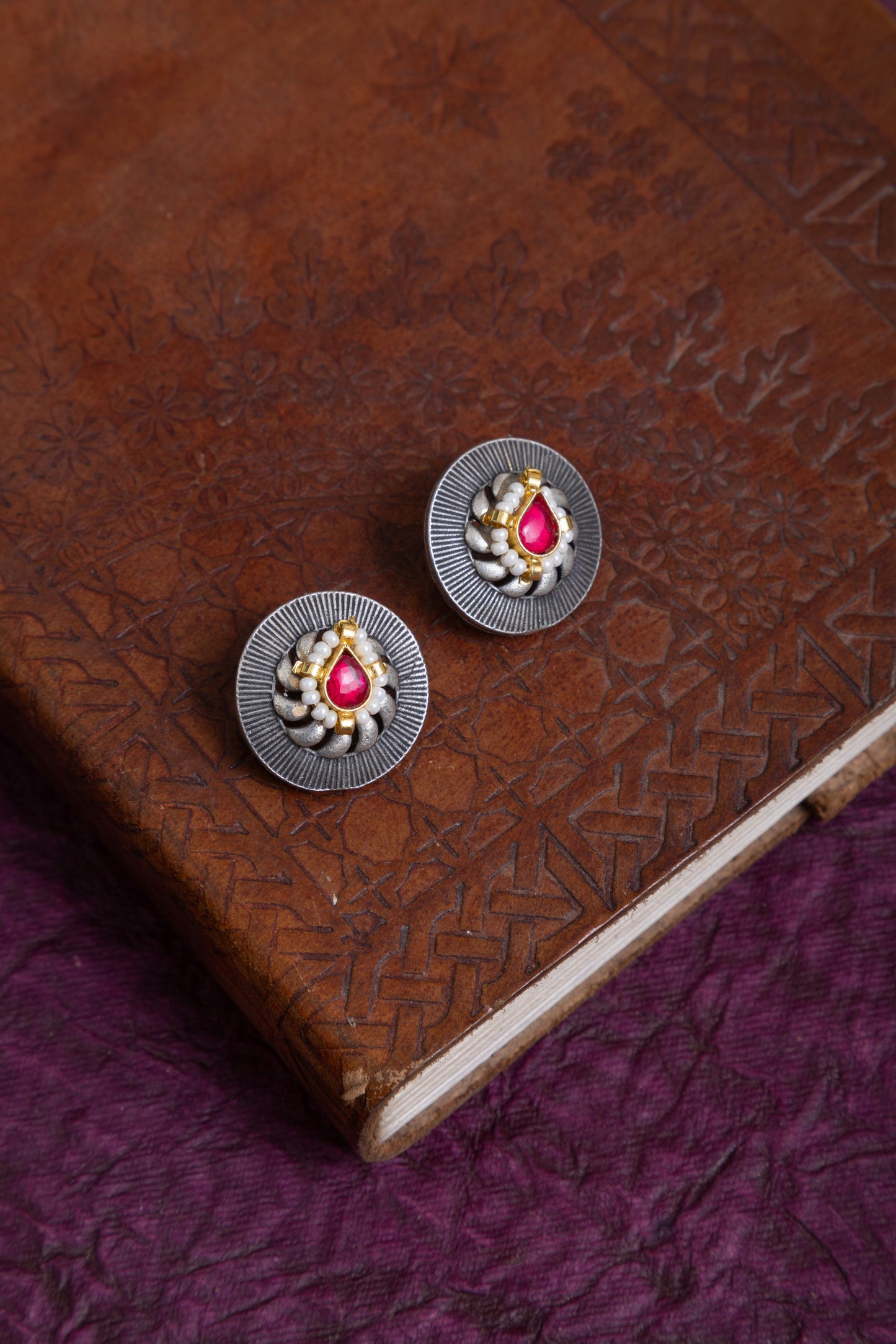 Smriti silver pachi kundan choker
