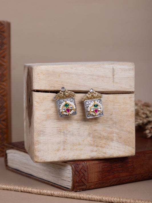 adaa mini kundan studs