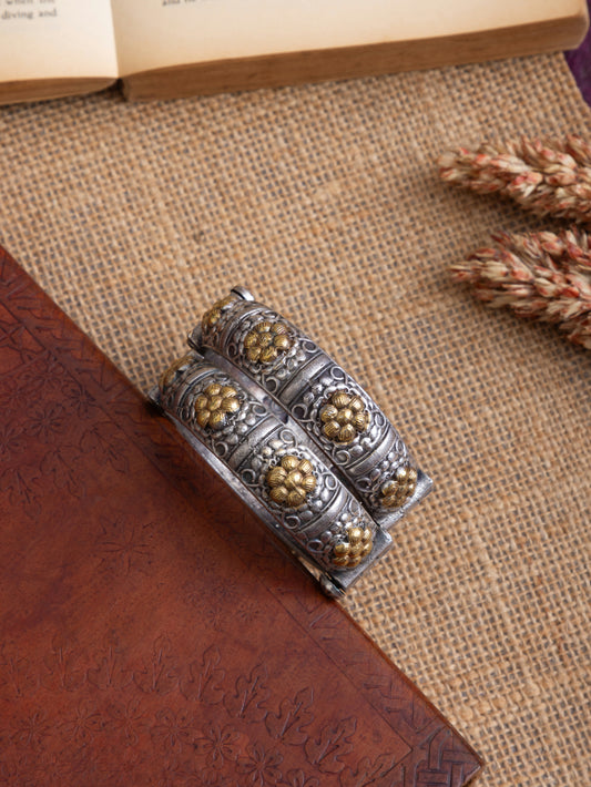 Neerja Large size flower kada