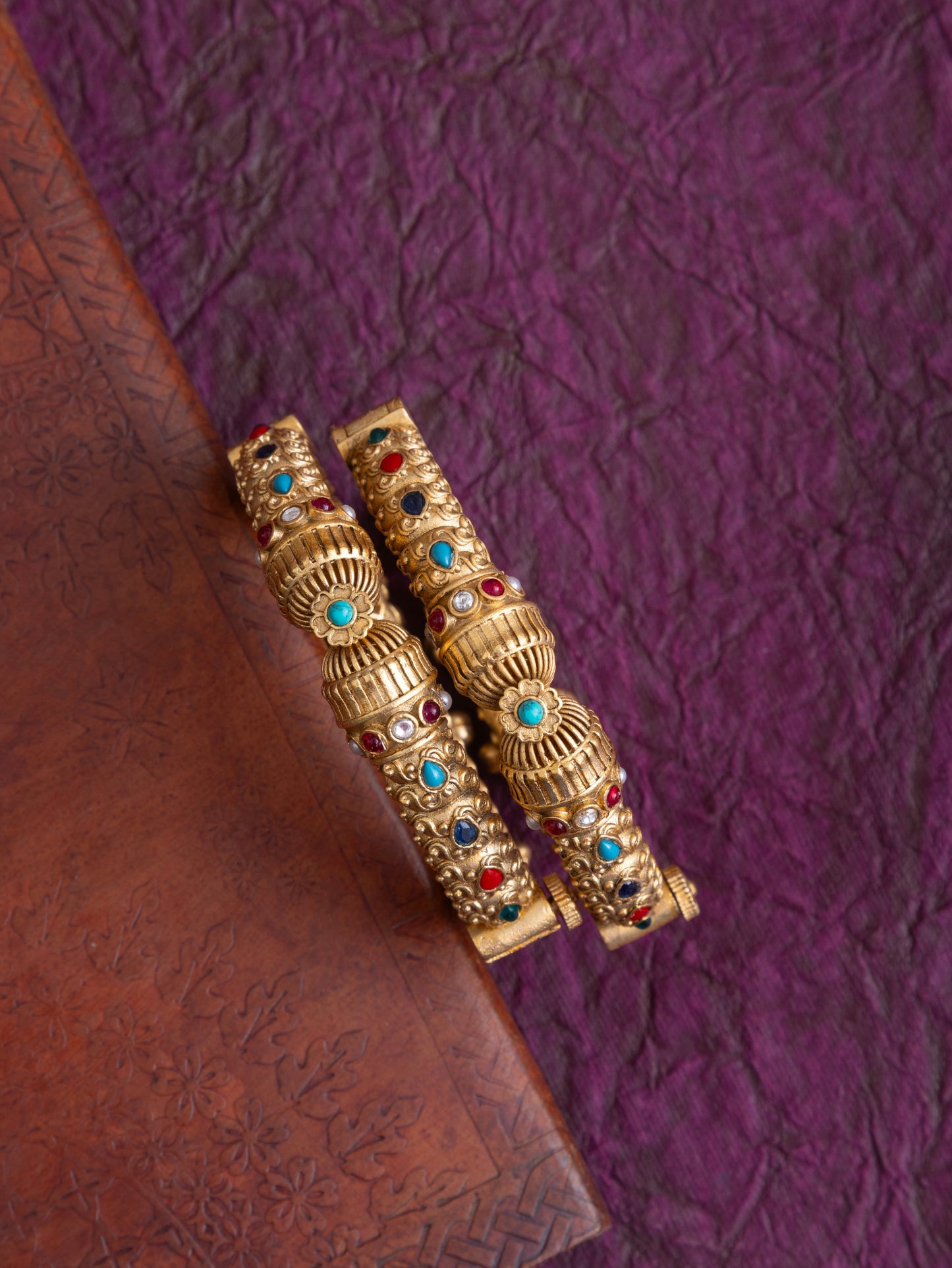 Gold rajwadi kada