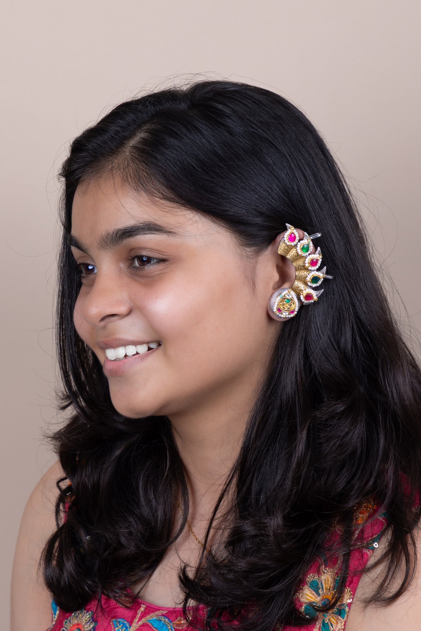 Flora kundan earcuff