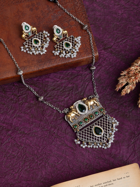 Rajvika fusion dual tone nandi necklace