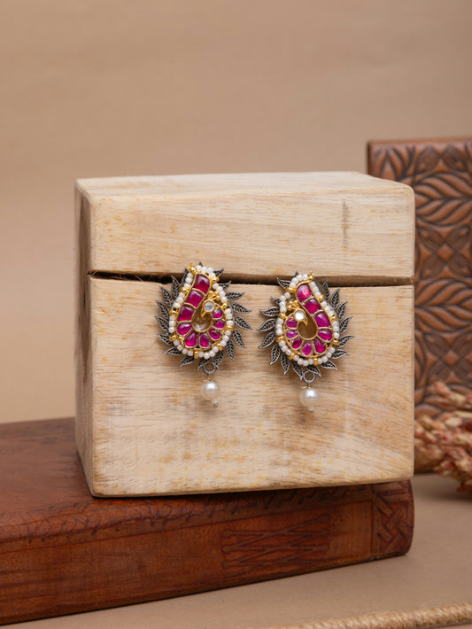 Tarini fusion kundan studs