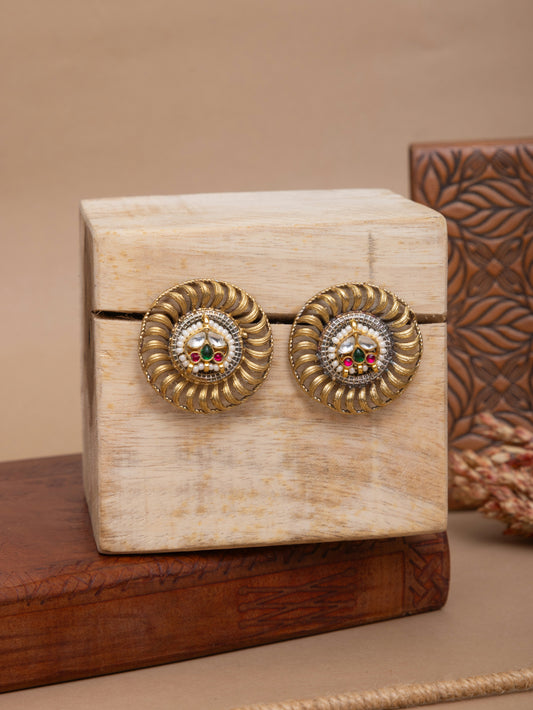 Vanya fusion kundan studs