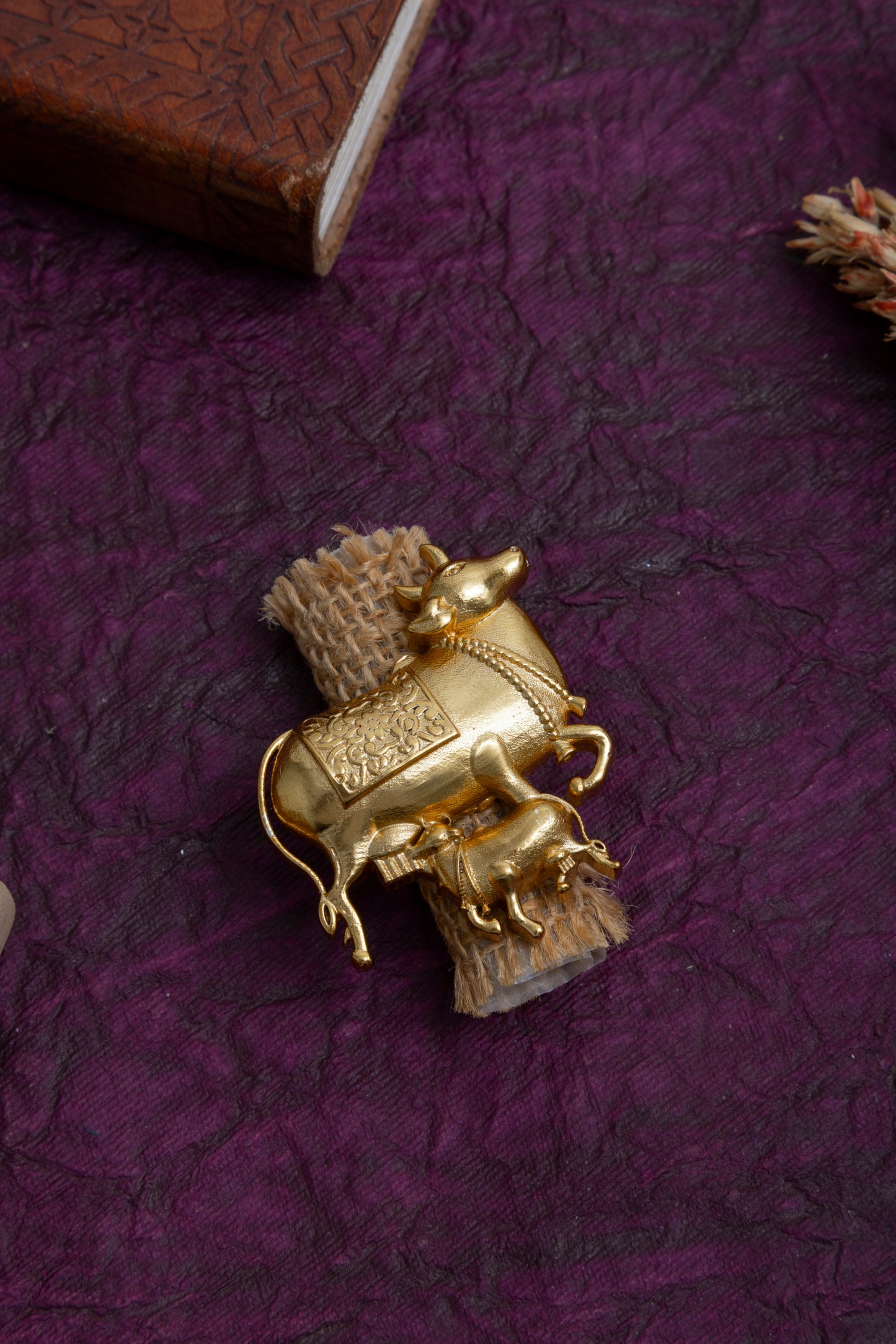 Gold nandi ring