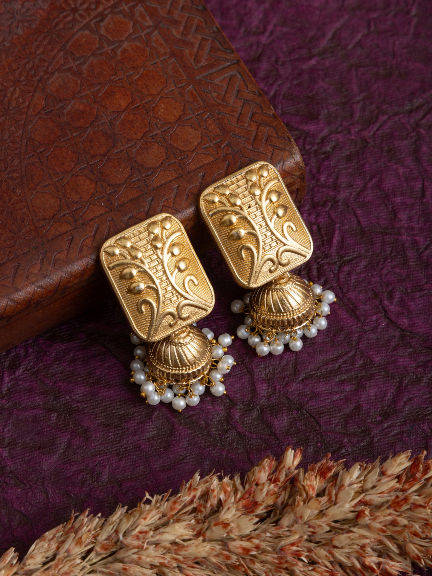Ragini gold jhumka