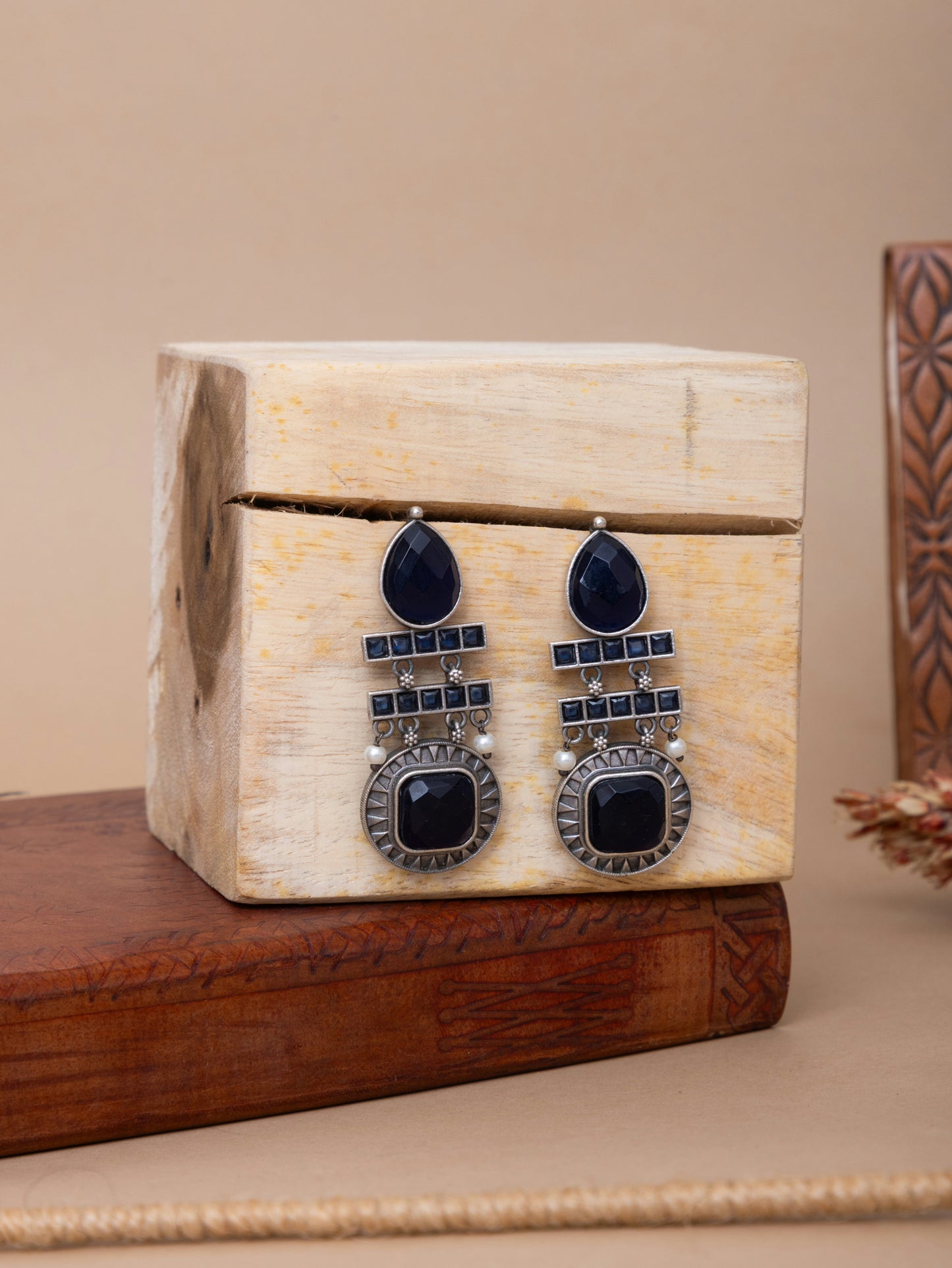 Tanya moh danglers