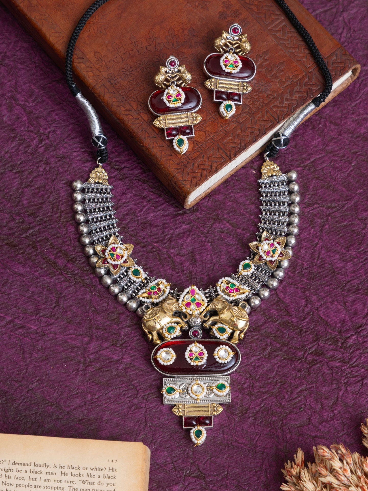 Yashodhara kundan hasli choker