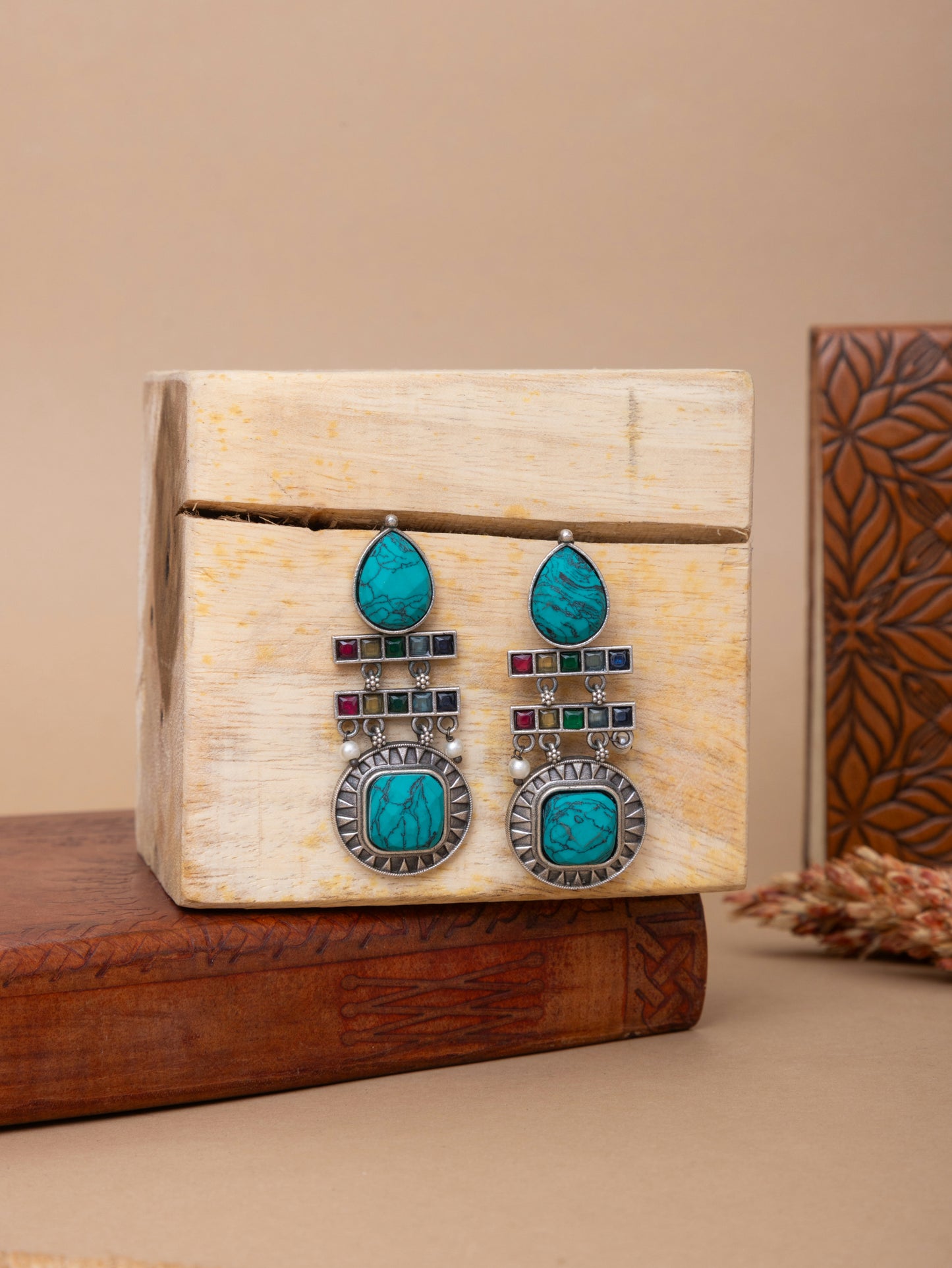 Tanya moh danglers