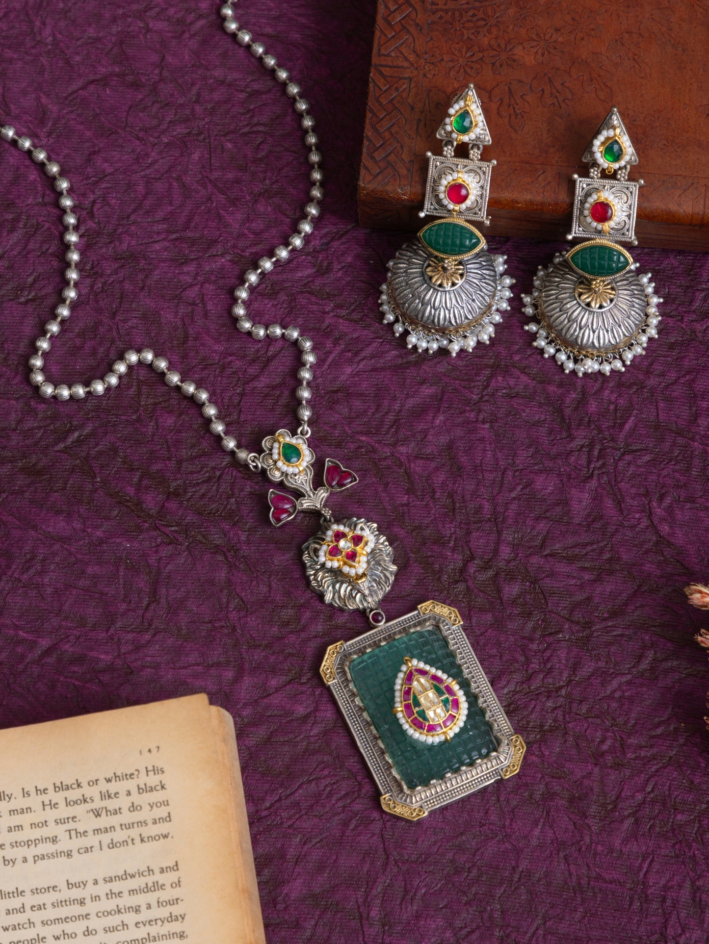 Saanjh premium fusion kundan necklace