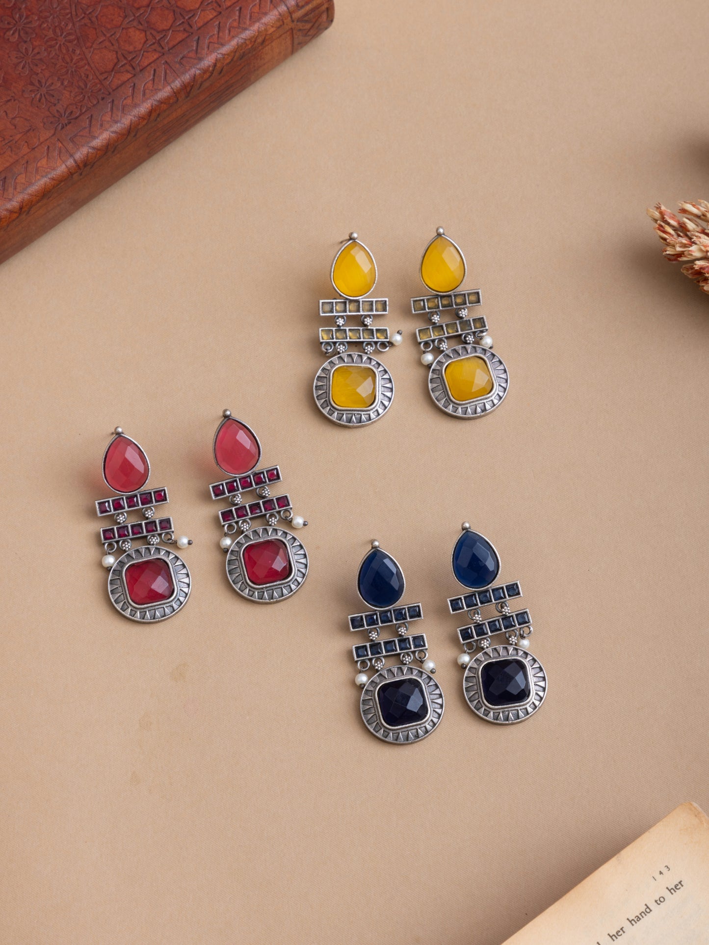 Tanya moh danglers