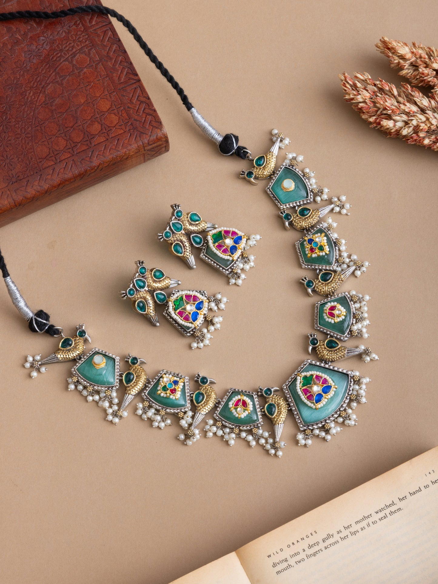 Pachi kundan jadau choker