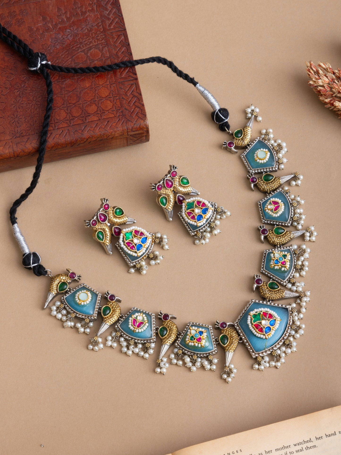 Pachi kundan jadau choker