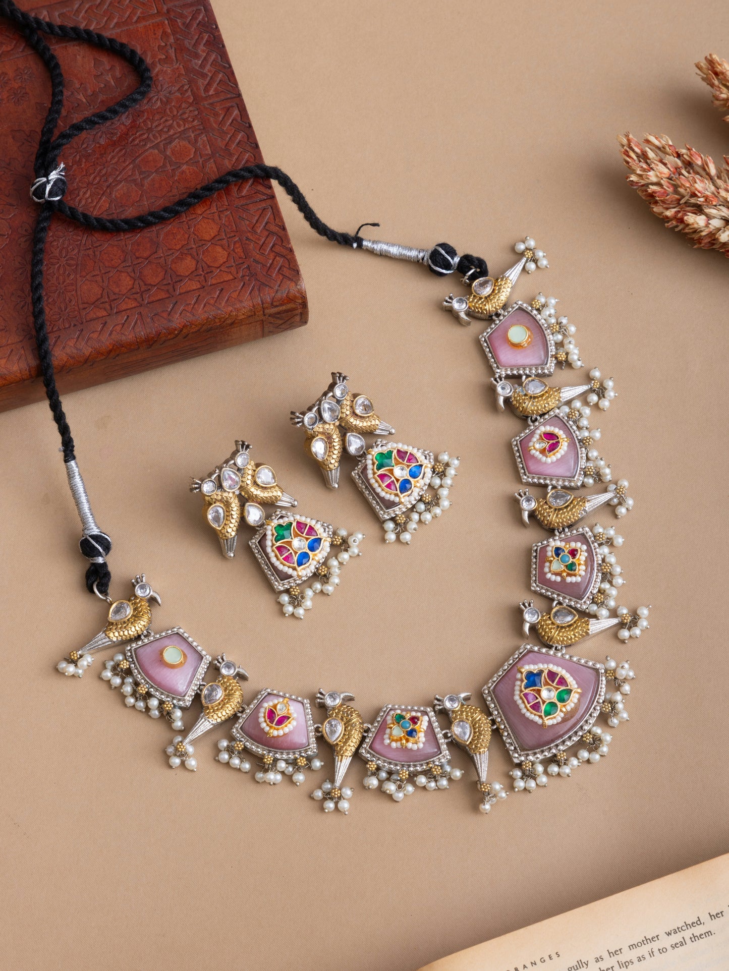Pachi kundan jadau choker