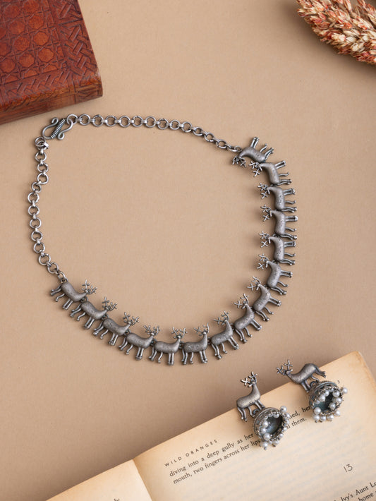 Devina Antique deer choker