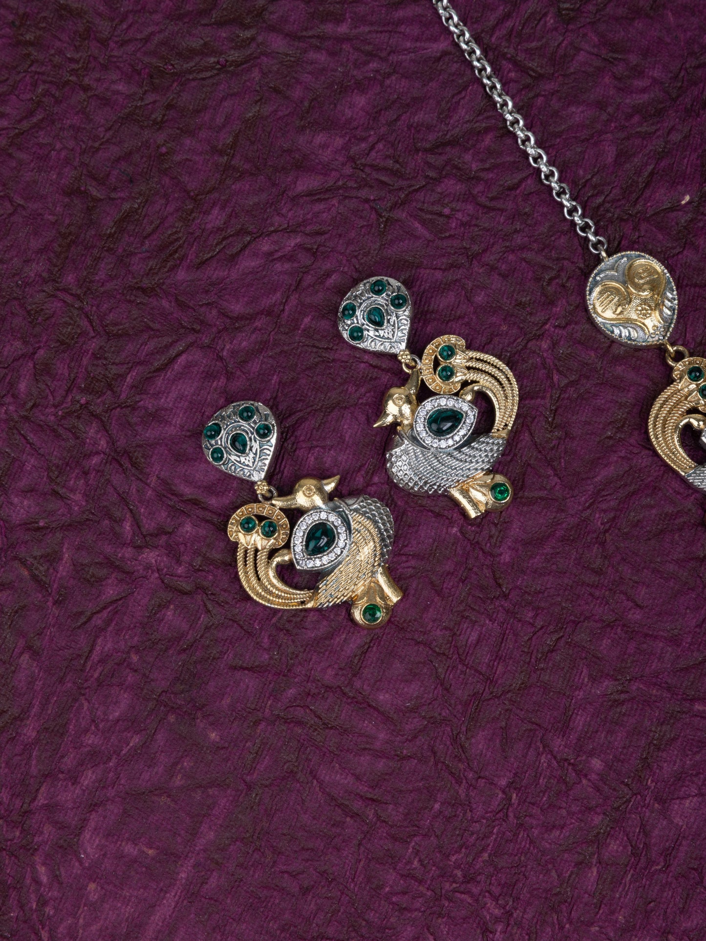 Peahen dual tone necklace