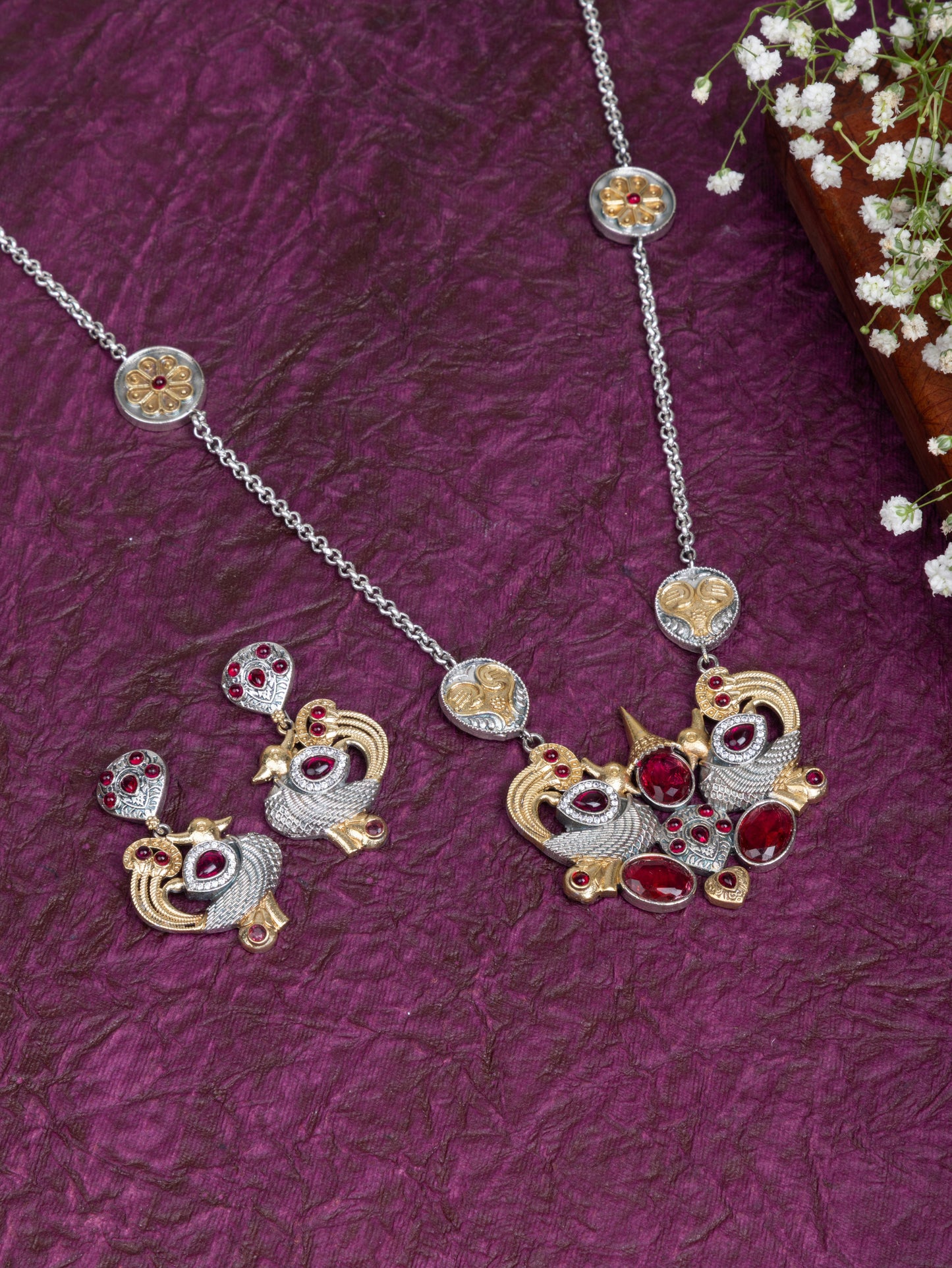 Peahen dual tone necklace