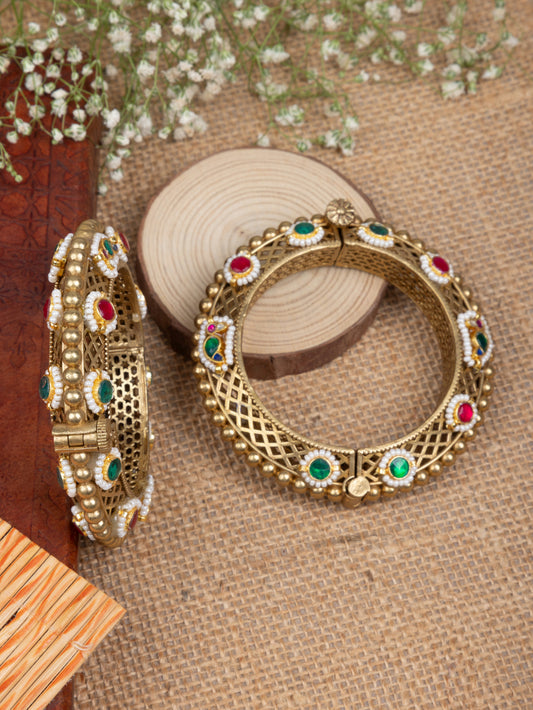 Rumi Large size Pachi kundan gold ball kada